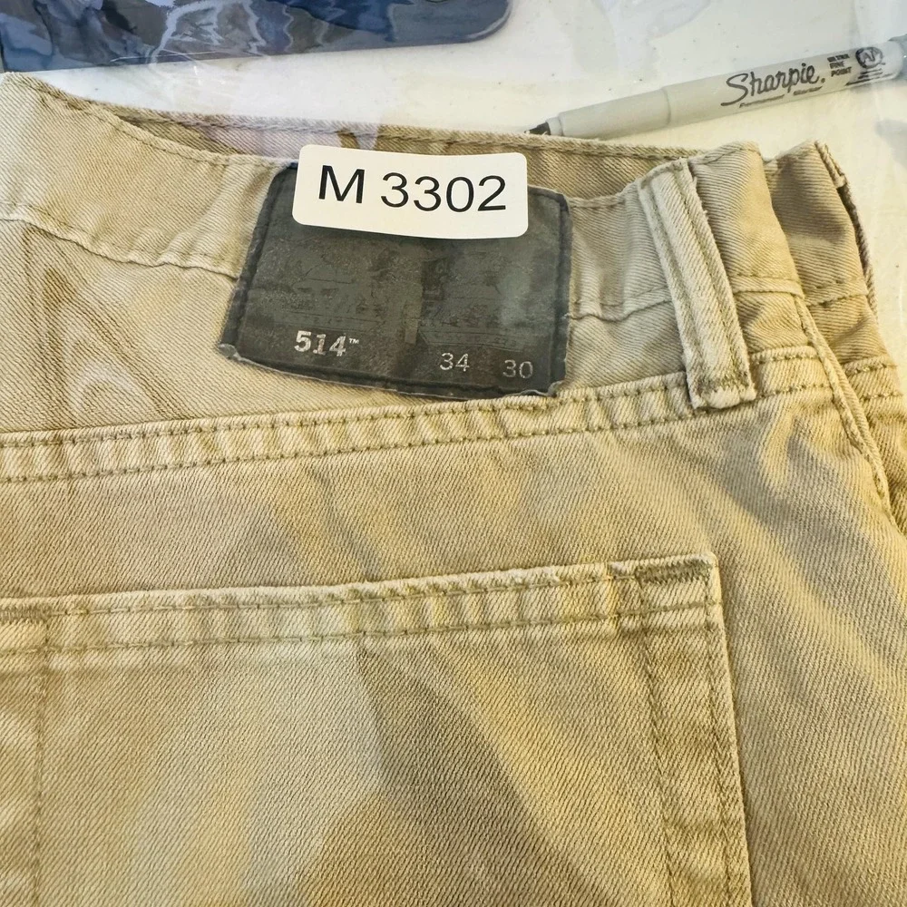 Levis 514 Shorts Mens 34 Beige Bermuda 5 Inseam Denim 5-Pocket Cutoff Raw Hem